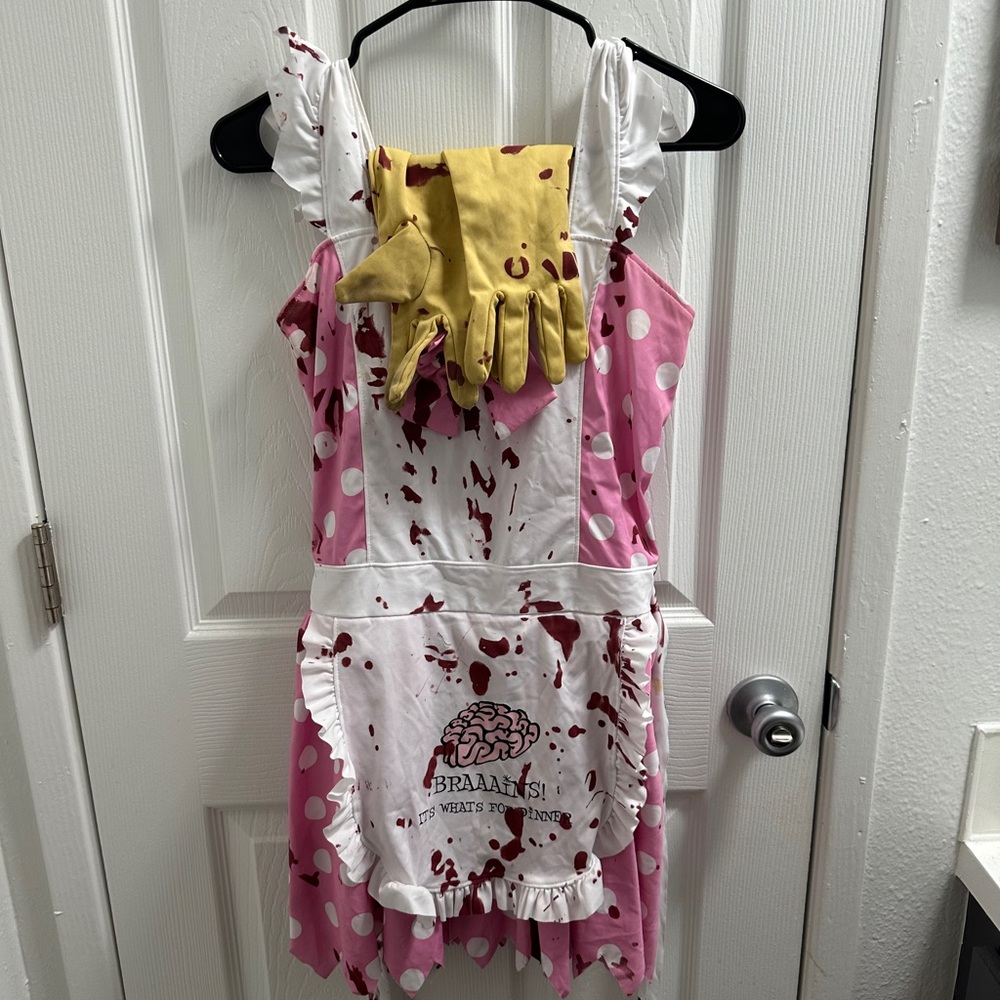 Zombie housewife costume
